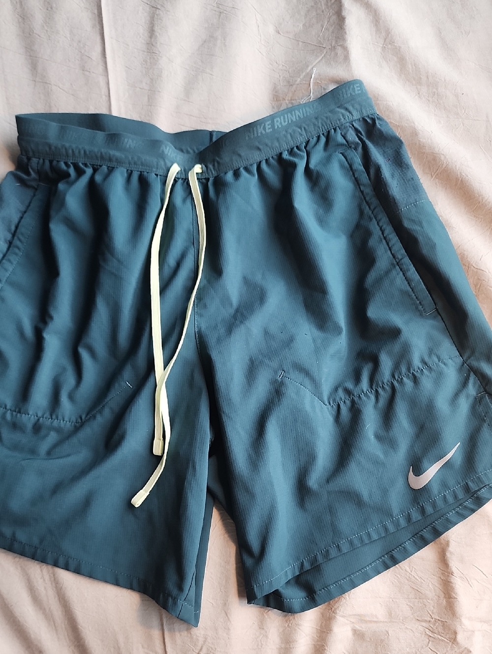 Nike Men's Size Small Teal Athletic Running Shorts with Contrast Drawstring